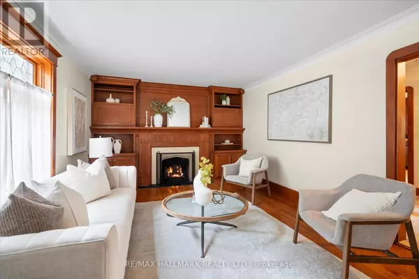 Toronto (the Beaches), ON M4E3M3,34 MUNRO PARK AVENUE
