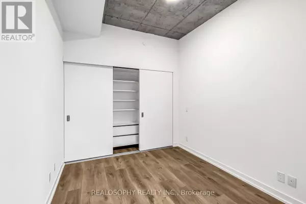 Toronto (south Riverdale), ON M4M2Y6,115 Larchmount AVE #508