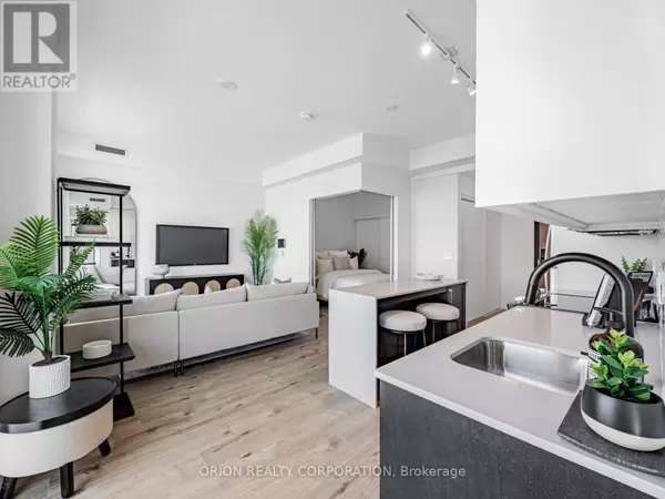 Whitby (downtown Whitby), ON L1N4K2,201 Brock ST South #617