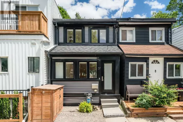 Toronto (greenwood-coxwell), ON M4L2Z4,37 CRAVEN ROAD
