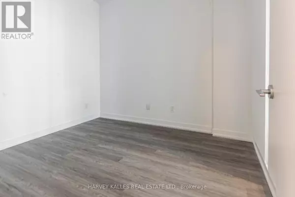 Toronto (crescent Town), ON M4C5A1,100 Eastdale AVE #412