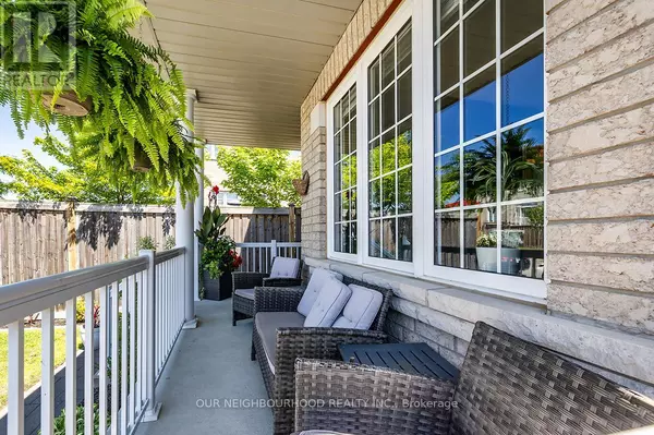 Oshawa (taunton), ON L1K0W1,901 GROVELAND AVENUE