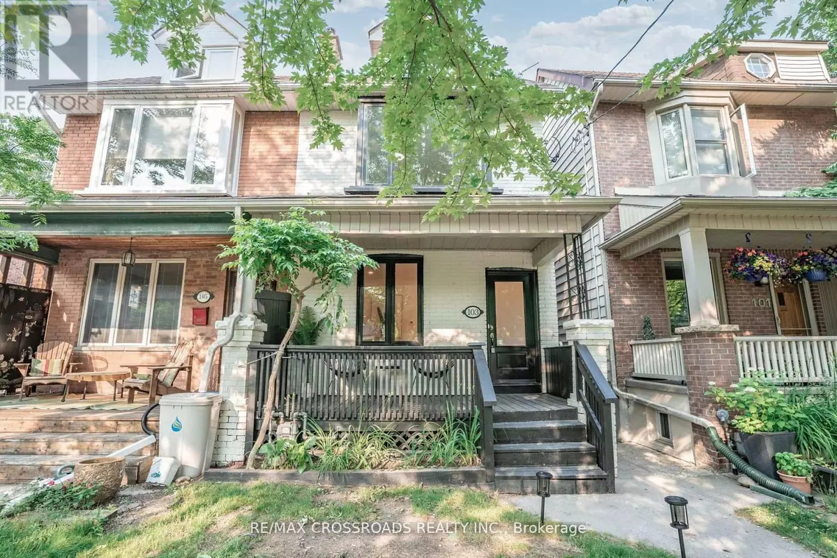 Toronto (danforth), ON M4J3J5,103 DEWHURST BOULEVARD