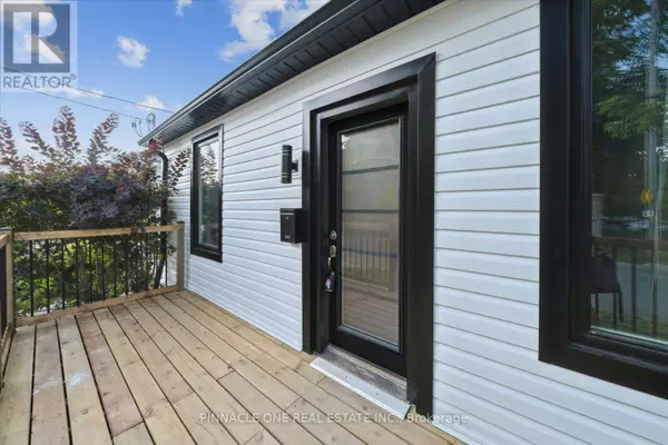 Oshawa (central), ON L1H1Y3,66 EMMA STREET