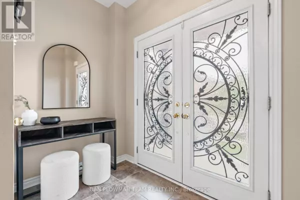 Oshawa (taunton), ON L1K0W1,898 GROVELAND AVENUE