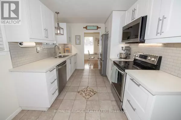 847 KROSNO BOULEVARD, Pickering (bay Ridges), ON L1W1H2