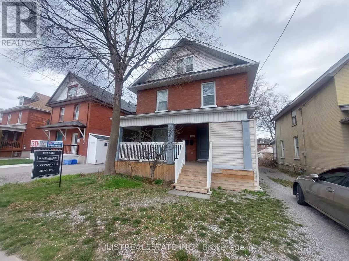 Oshawa (central), ON L1H1K3,MAIN & BASEMENT - 222 ATHOL STREET E