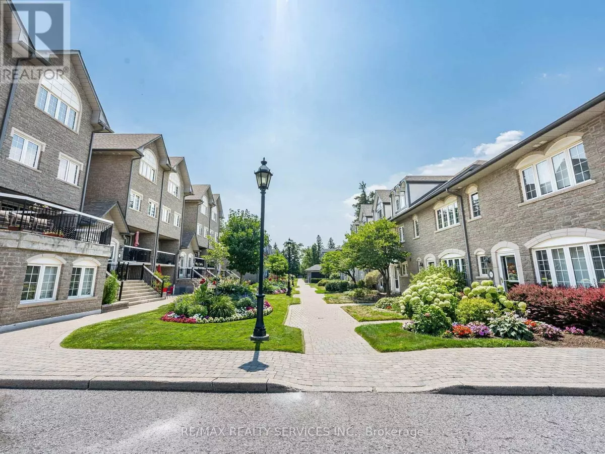 Pickering (village East), ON L1V6V9,1995 Royal RD #136