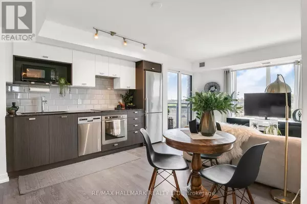 275 Village Green SQ #522, Toronto (agincourt South-malvern West), ON M1S0L8