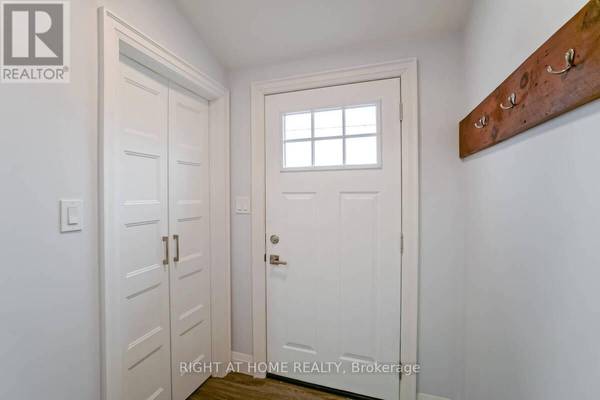 Oshawa (lakeview), ON L1H4K8,865 Simcoe ST South #Unit 2
