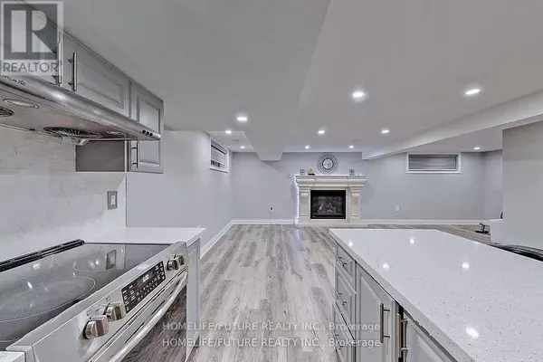 Toronto (morningside), ON M1E4P1,28 SKYRIDGE ROAD