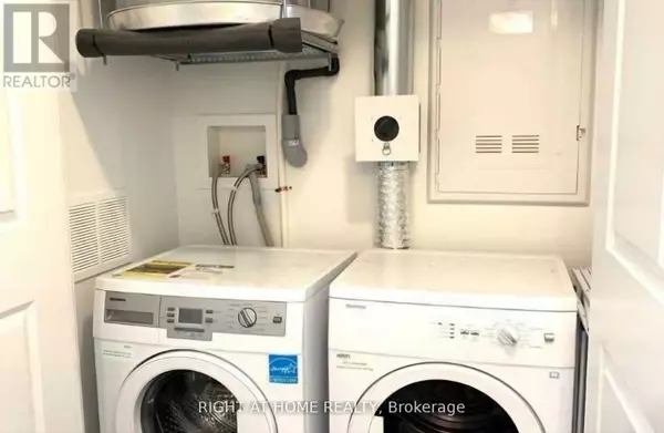 Oshawa (samac), ON L1G4Y3,1900 Simcoe ST North #816