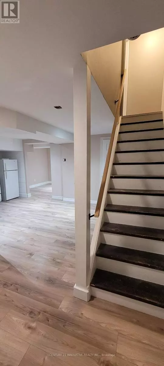 87 Ravenscroft RD East #Bmst, Ajax (central), ON L1T1W6