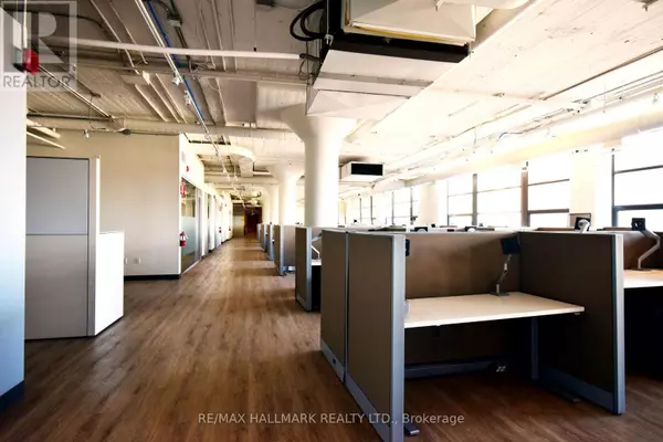 Toronto (south Riverdale), ON M4M3H3,100 Broadview AVE #400