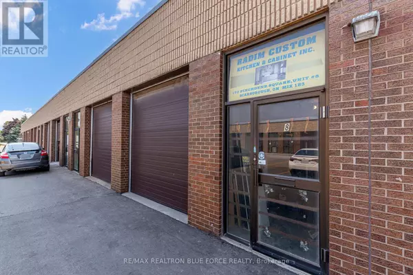 Toronto (rouge), ON M1X1B3,170 Finchdene SQ #8