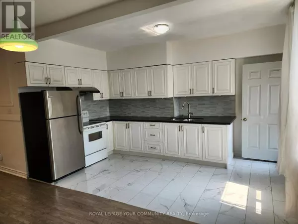 Toronto (south Riverdale), ON M4M1Z9,UPPER FLOOR - 1075 GERRARD STREET E