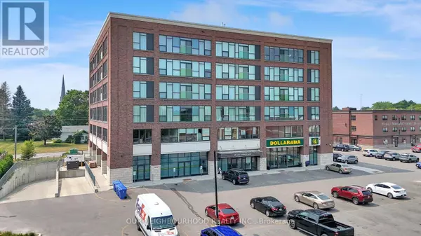 109 King AVE East #402, Clarington (newcastle), ON L1B1H3