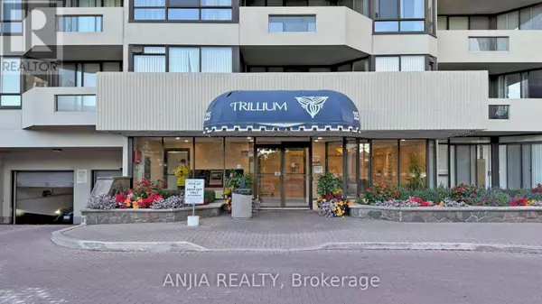Toronto (steeles), ON M1W3X9,225 Bamburgh CIR #512
