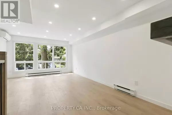 Toronto (south Riverdale), ON M4M3H4,1209 Queen ST East #29