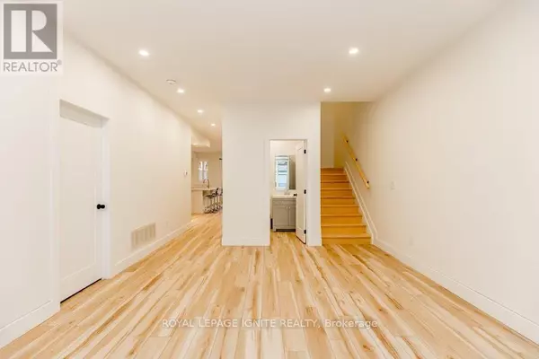 Pickering (west Shore), ON L1W2V9,781 OLIVA STREET