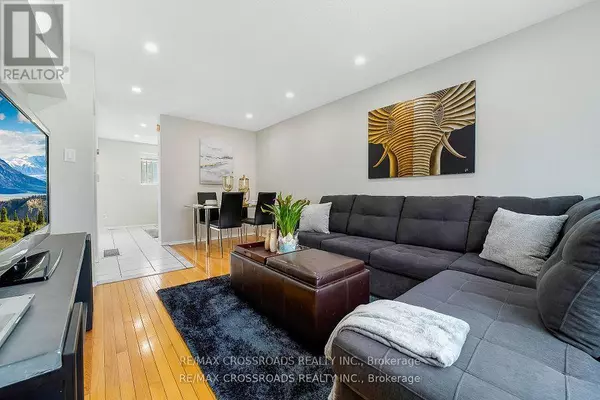 Toronto (west Hill), ON M1E4Z2,55 Collinsgrove RD #299