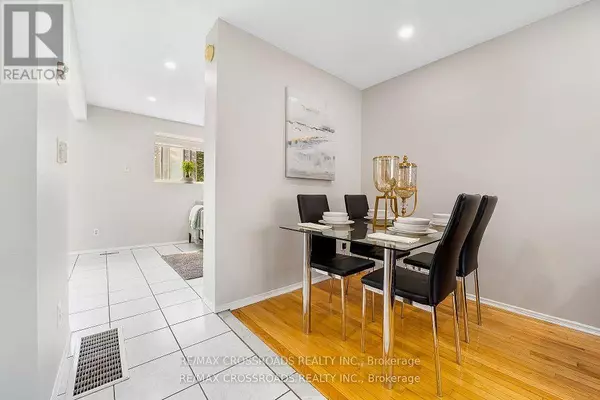 Toronto (west Hill), ON M1E4Z2,55 Collinsgrove RD #299