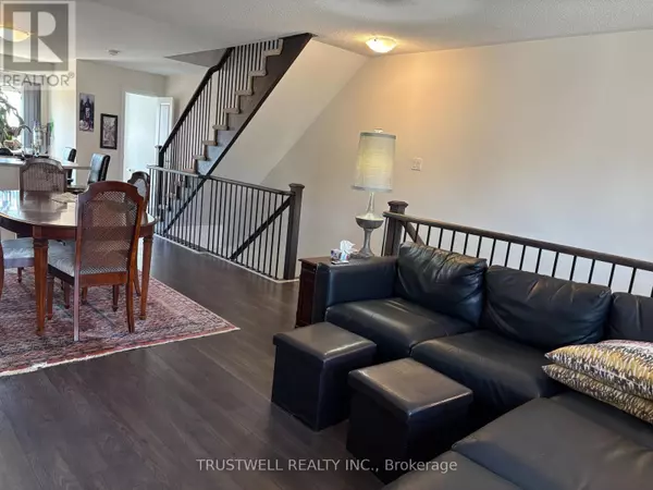 Whitby (pringle Creek), ON L1R0N8,95 DONALD FLEMING WAY