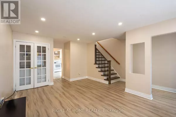 Oshawa (lakeview), ON L1J6A1,649 BALSAM CRESCENT