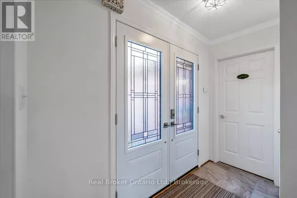 Oshawa (pinecrest), ON L1K2G3,961 RIDGE VALLEY DRIVE