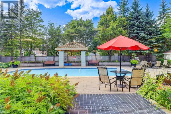 Pickering (town Centre), ON L1V6V3,1200 The Esplanade North #817