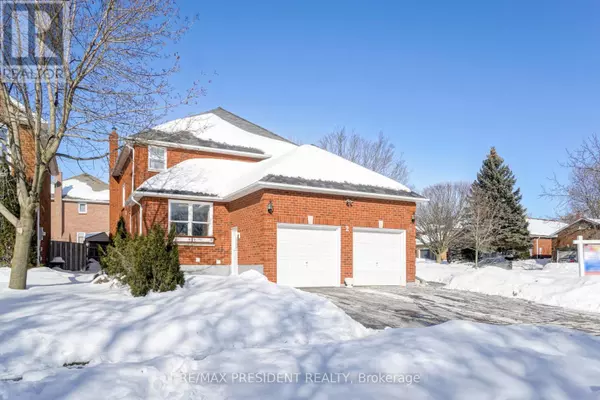 2 WHITE CLIFFE DRIVE, Clarington (courtice), ON L1E1V2