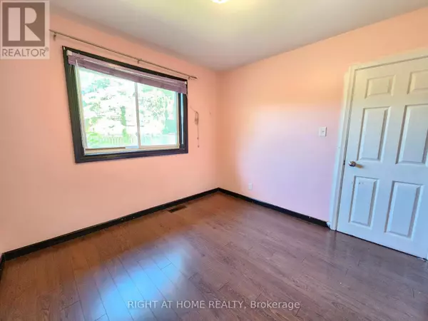 Oshawa (donevan), ON L1H7C3,332 VIEWMOUNT STREET