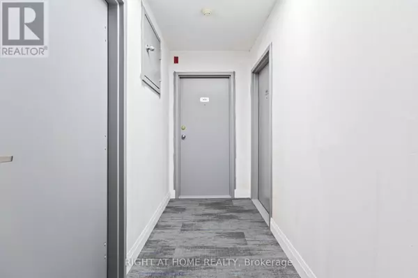 Toronto (malvern), ON M1B3V7,15 Sewells RD South #401