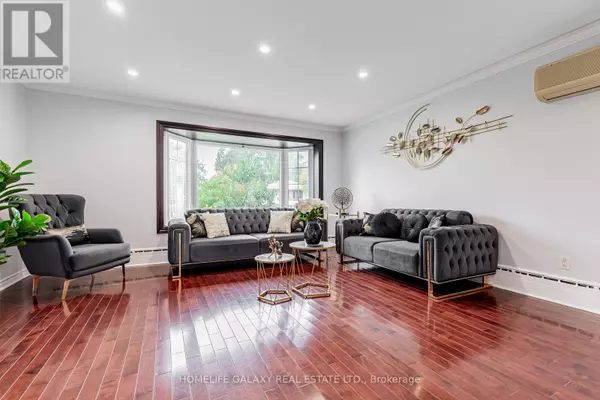 Toronto (bendale), ON M1J1V2,43 LARKHALL AVENUE