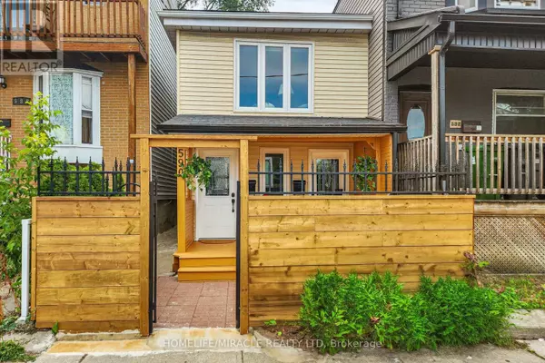 Toronto (blake-jones), ON M4J3H3,590 JONES AVENUE AVENUE