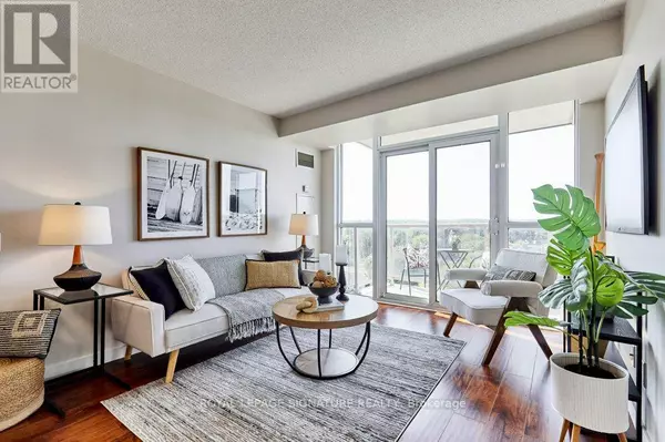 Pickering (town Centre), ON L1V6V3,1200 The Esplanade North #904