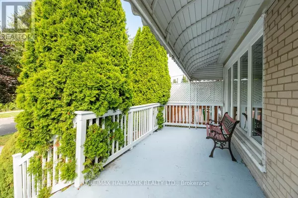 Toronto (clairlea-birchmount), ON M1L1S6,67 TRINNELL BOULEVARD