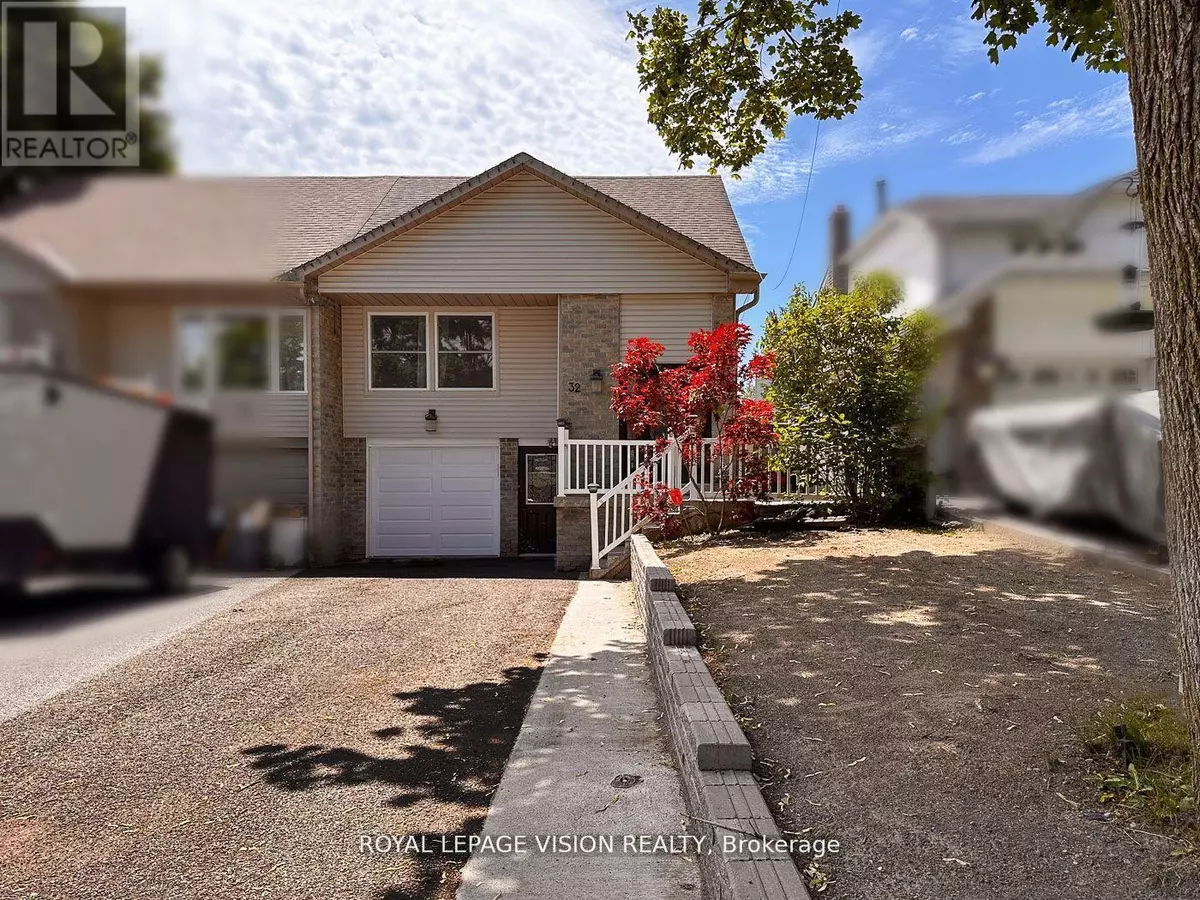 Whitby (lynde Creek), ON L1P1C1,32 GOLDRING DRIVE