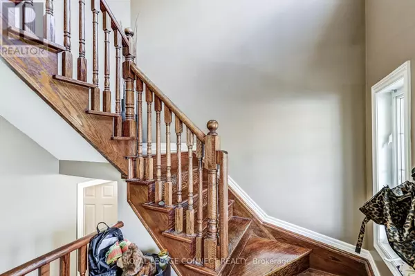 Clarington (courtice), ON L1E3J8,55 AYLESWORTH AVENUE