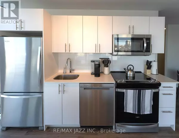 Oshawa (o'neill), ON L1G0E6,80 Bond ST East #204