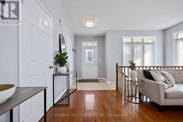Oshawa (eastdale), ON L1K2S4,636 FAYWOOD CRESCENT