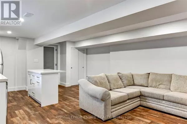 Toronto (danforth Village-east York), ON M4C4E9,1329 Woodbine AVE #Bsmt
