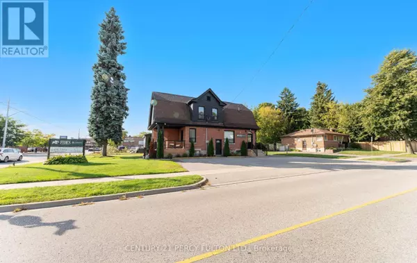 Whitby (downtown Whitby), ON L1N4H5,228 Brock ST North #LOWER