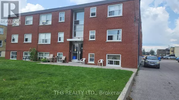 300 Montrave AVE #8, Oshawa (vanier), ON L1J4S2