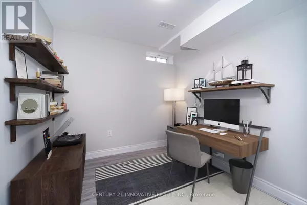 Toronto (rouge), ON M1X0B1,19 Tait CT #Bsmt