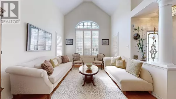 64 GRAINGER CRESCENT, Ajax (northwest Ajax), ON L1T4Y6