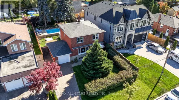 Toronto (scarborough Village), ON M1M2G3,11 CHATTERTON BOULEVARD