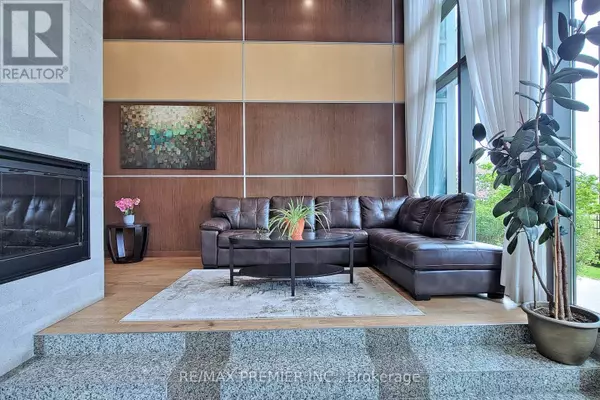 Toronto (woburn), ON M1H0A2,88 Grangeway AVE #2607