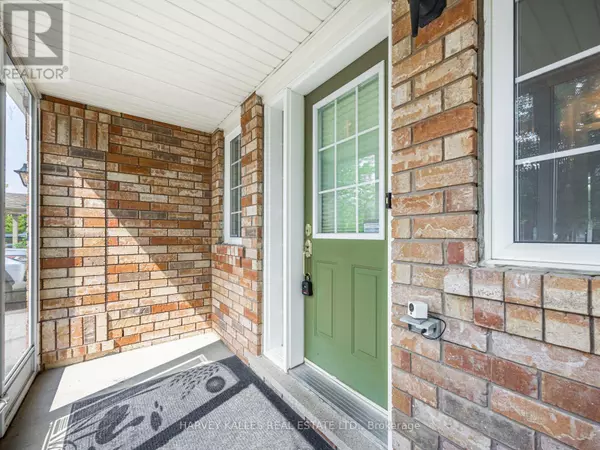 Toronto (rouge), ON M1B6G5,9 BOBCAT TERRACE