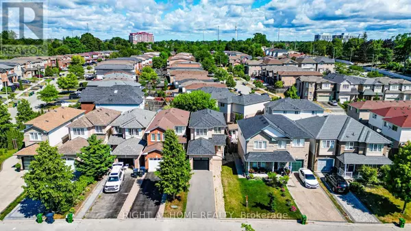 Toronto (centennial Scarborough), ON M1C5J8,211 Andona CRES #Main Floor